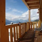 فندق Krosbacher Hof 3*