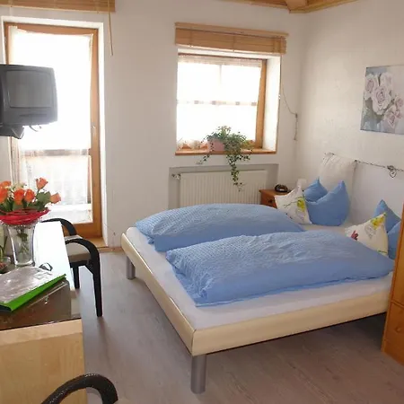 Отель Krosbacher Hof