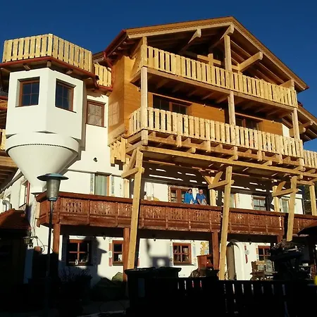 Готель Krosbacher Hof