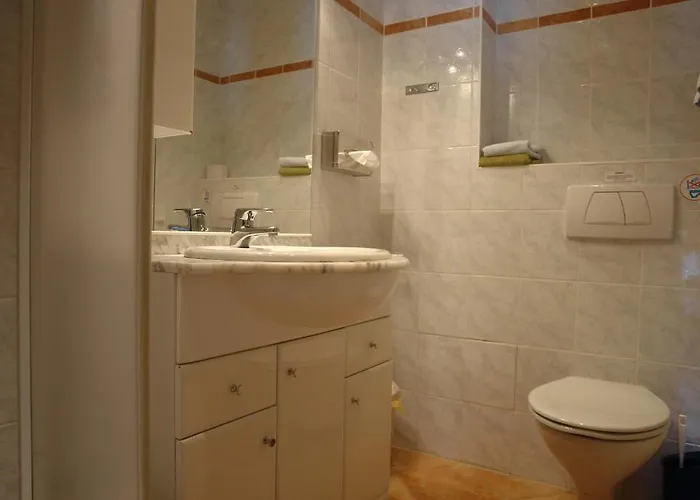 Krosbacher Hof מלון 3*